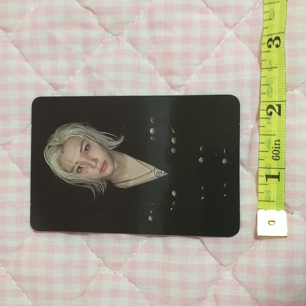 ⚠️LEAVING 5/15⚠️ Stray Kids ATE Target Exclusive Photo Card (Felix) - Picture 3 of 5